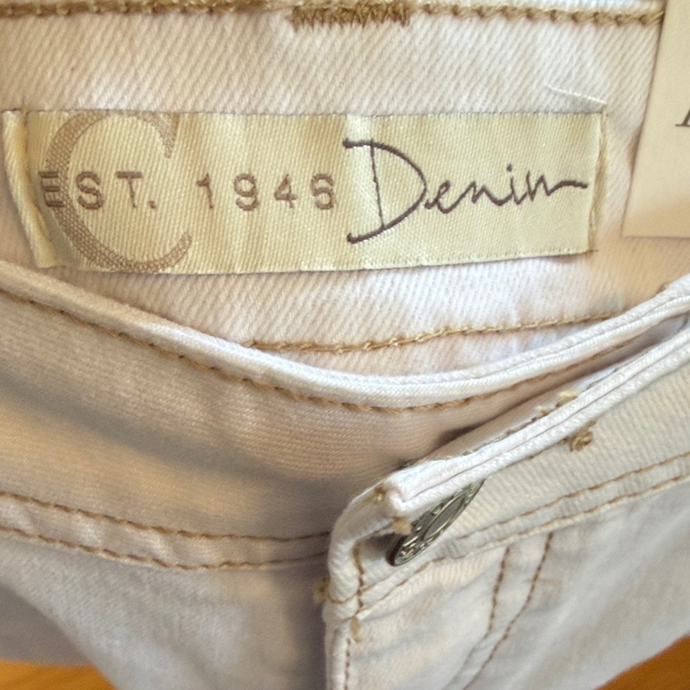 LAST CHANCE SALE! Women’s White Straight-Leg Capris with tan Embroidered Hem - Picture 2 of 10